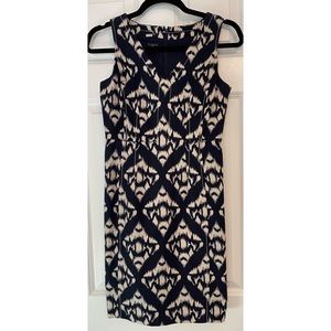 Patterned V-Neck Dress